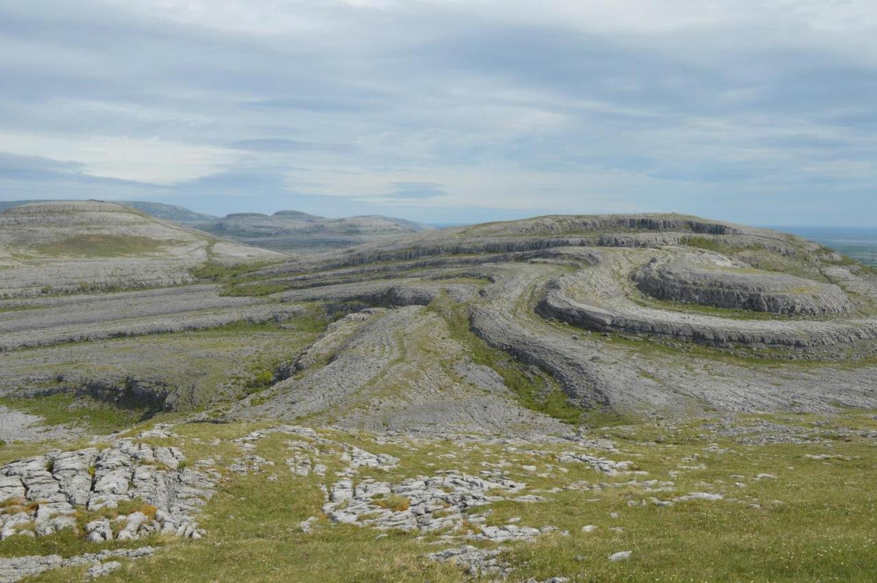 Lanelodge Doolin Village Exteriör bild